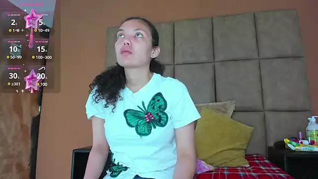 _Estrella on StripChat 