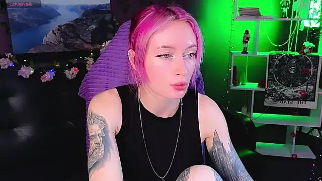 _HelenCarter on StripChat 
