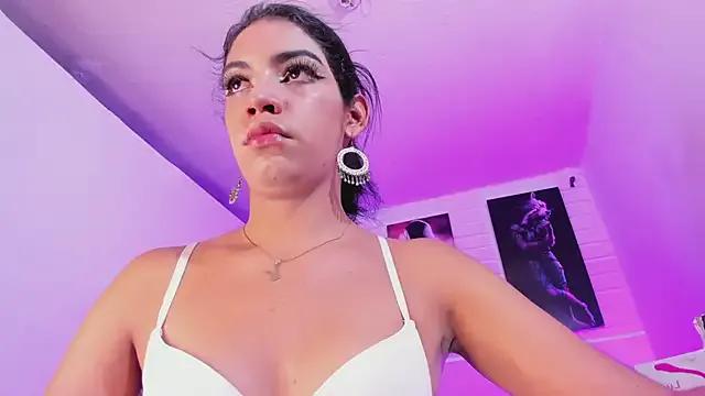 Alahia_Rodriguez on StripChat 