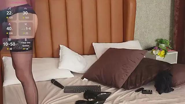 Alexa_Duque34 on StripChat 