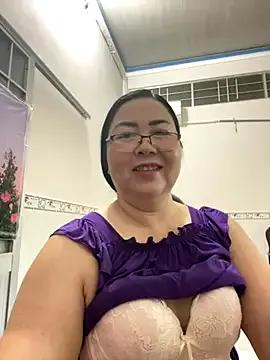 Try 23 years old Alinat_ from StripChat Alinat_ from StripChat