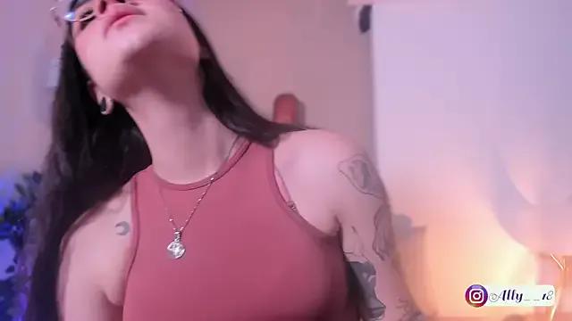 Ally_addams on StripChat 