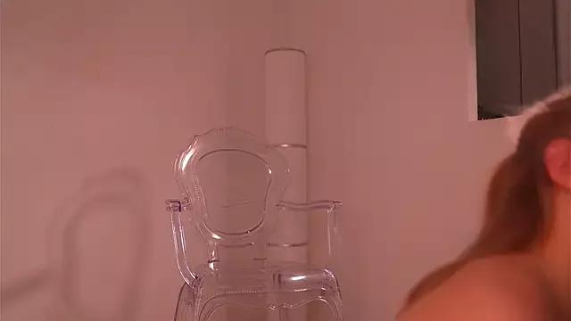april_blush on StripChat 