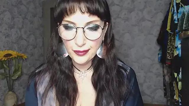 Aziza1 on StripChat 
