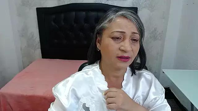 Beba_Roja on StripChat 