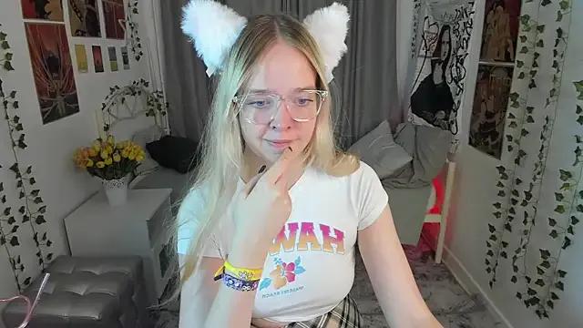 BellaMontgomery on StripChat 