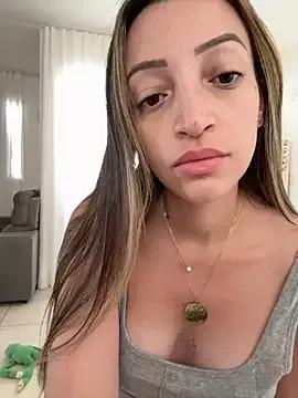 BelleLouiseVp on StripChat 