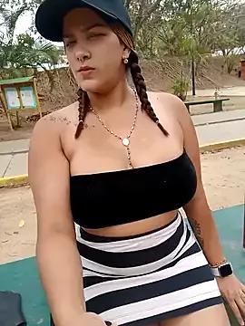 camiysebas21 on StripChat 