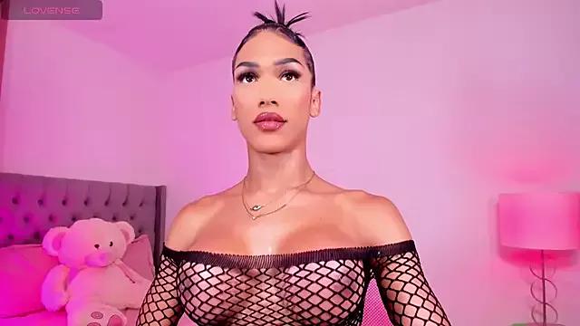 Candy_andreaxxx on StripChat 