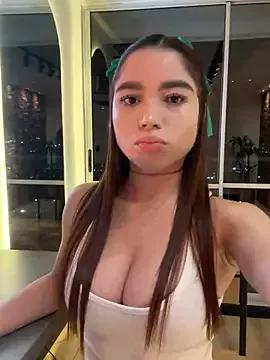 carolynnetrujillo on StripChat 