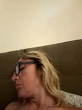 casalinga88 on StripChat 