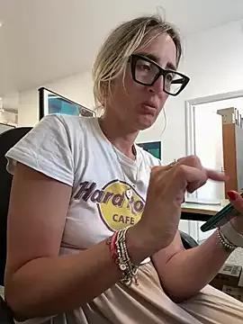 casalinga88 on StripChat 