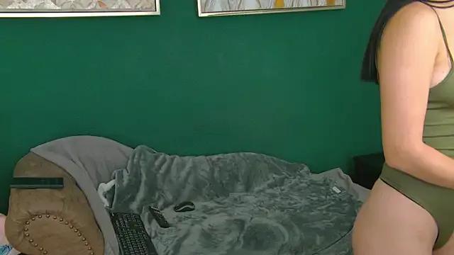 CataleyaSinn on StripChat 
