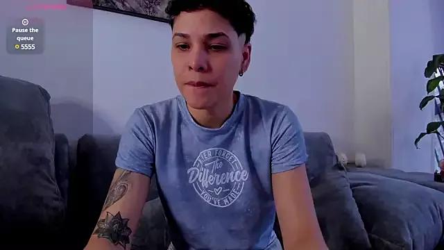 Charlee_pink on StripChat 