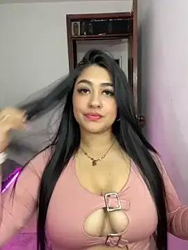 Freechat Charlotte_cutee18 on StripChat