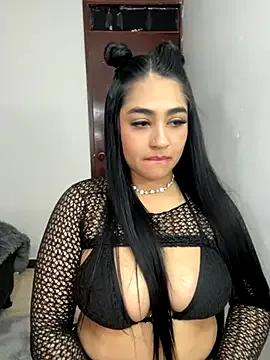 Freechat Charlotte_cutee18 on StripChat