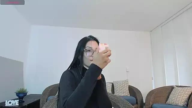 charlottewhitte on StripChat 