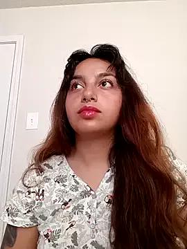 CharmingMaddie on StripChat 