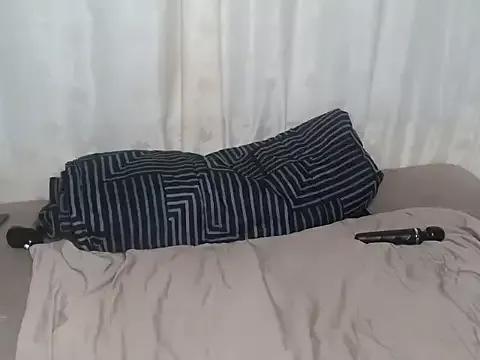 Cuddle_Bear on StripChat 