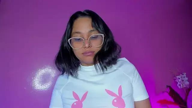 Cuteprincess21 on StripChat 