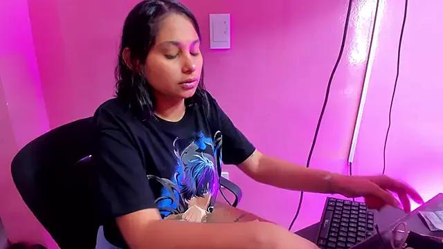 Cuteprincess21 on StripChat 
