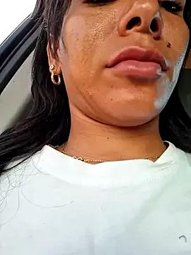 Doll_Loren on StripChat 