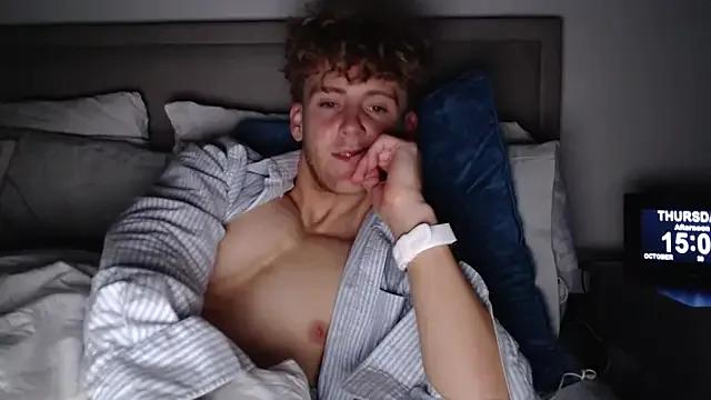 Sweet DominantAlex18 wants you to fuck his body now DominantAlex18 from StripChat