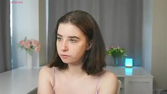 DorisDenmon on StripChat 