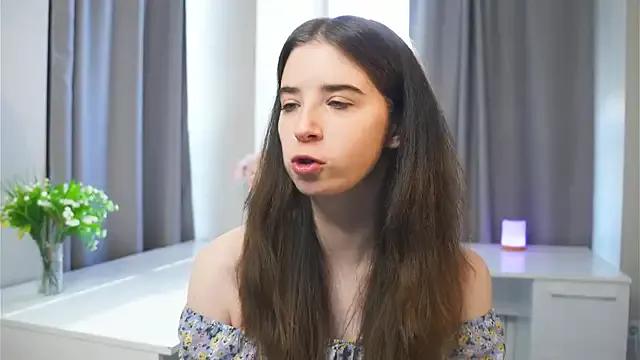 DorisDenmon on StripChat 
