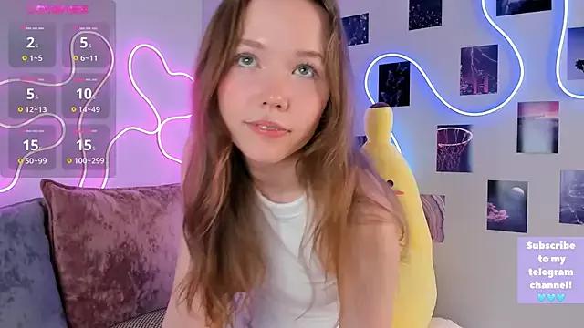 Dreamy_Polly on StripChat 