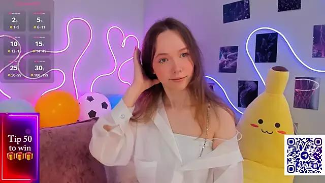 Dreamy_Polly on StripChat 