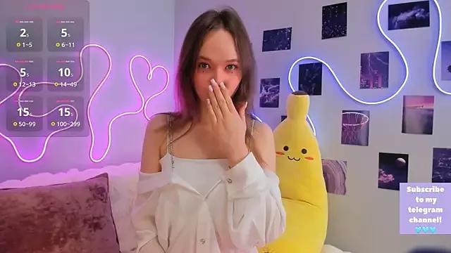 Dreamy_Polly on StripChat 