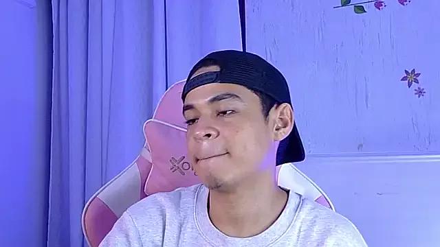 edy_play on StripChat 