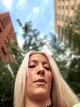 Ella_Charm on StripChat 
