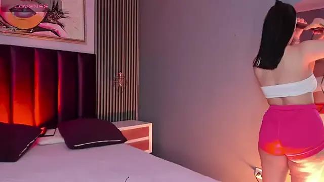 emily_roberts1 on StripChat 