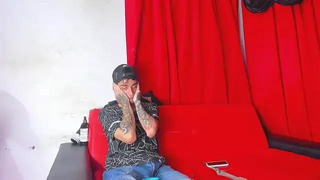 Extreme_Team8 on StripChat 