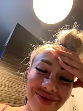 FrancescaMcGray on StripChat 