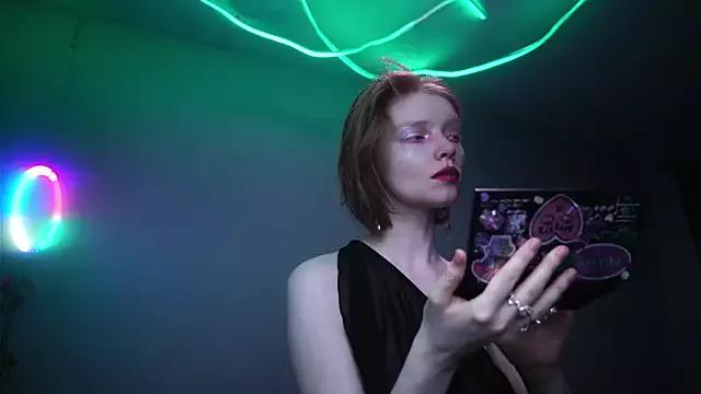 ginger_hugs on StripChat 