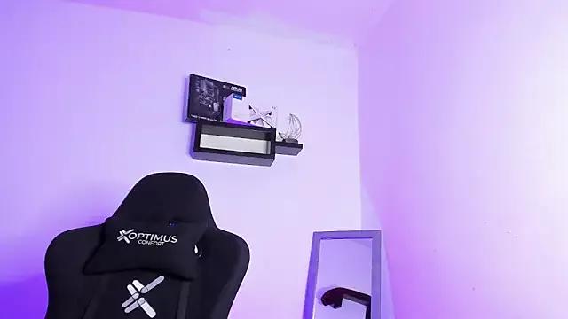 gracekelly12 on StripChat 