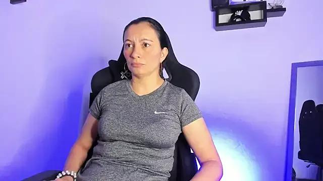 gracekelly12 on StripChat 