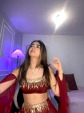 HoneyMollyX from StripChat