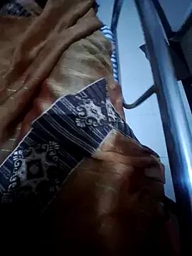 indianhotwife639 on StripChat 