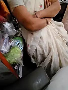 indianhotwife639 on StripChat 
