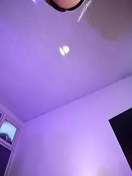 IsabellaBuendia on StripChat 