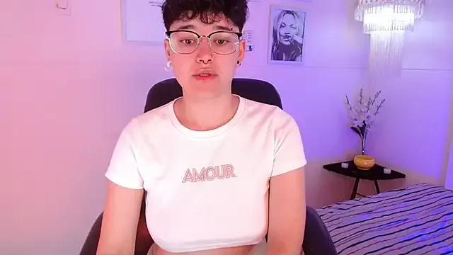 Freechat jeroharper on StripChat