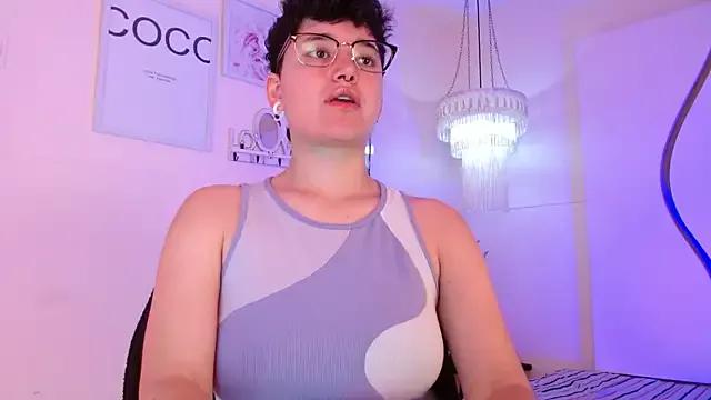 Freechat jeroharper on StripChat