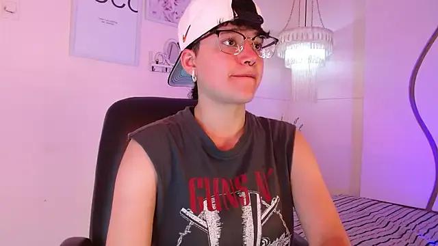 Freechat jeroharper on StripChat