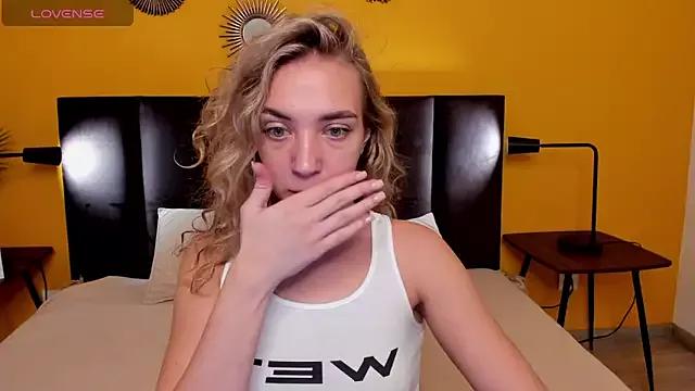 Jessie_Curlyy on StripChat 