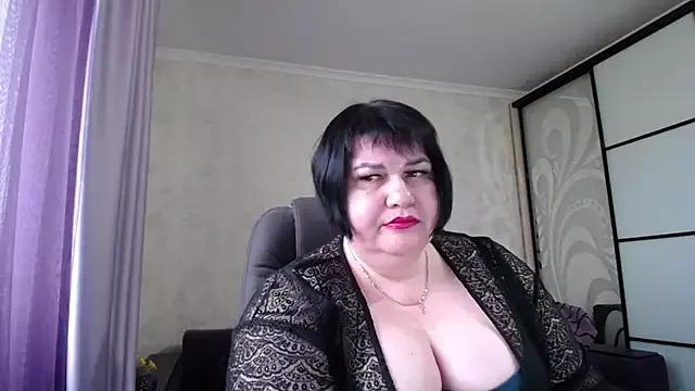JuicyLady_Di on StripChat 