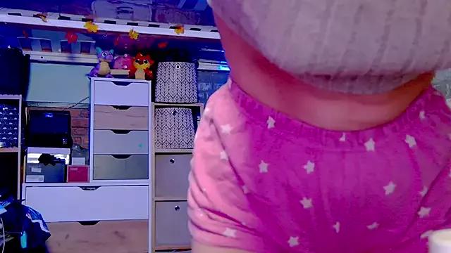 karo123421 on StripChat 